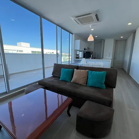 Amplio Penthouse Con Trerraza Apartamento *
