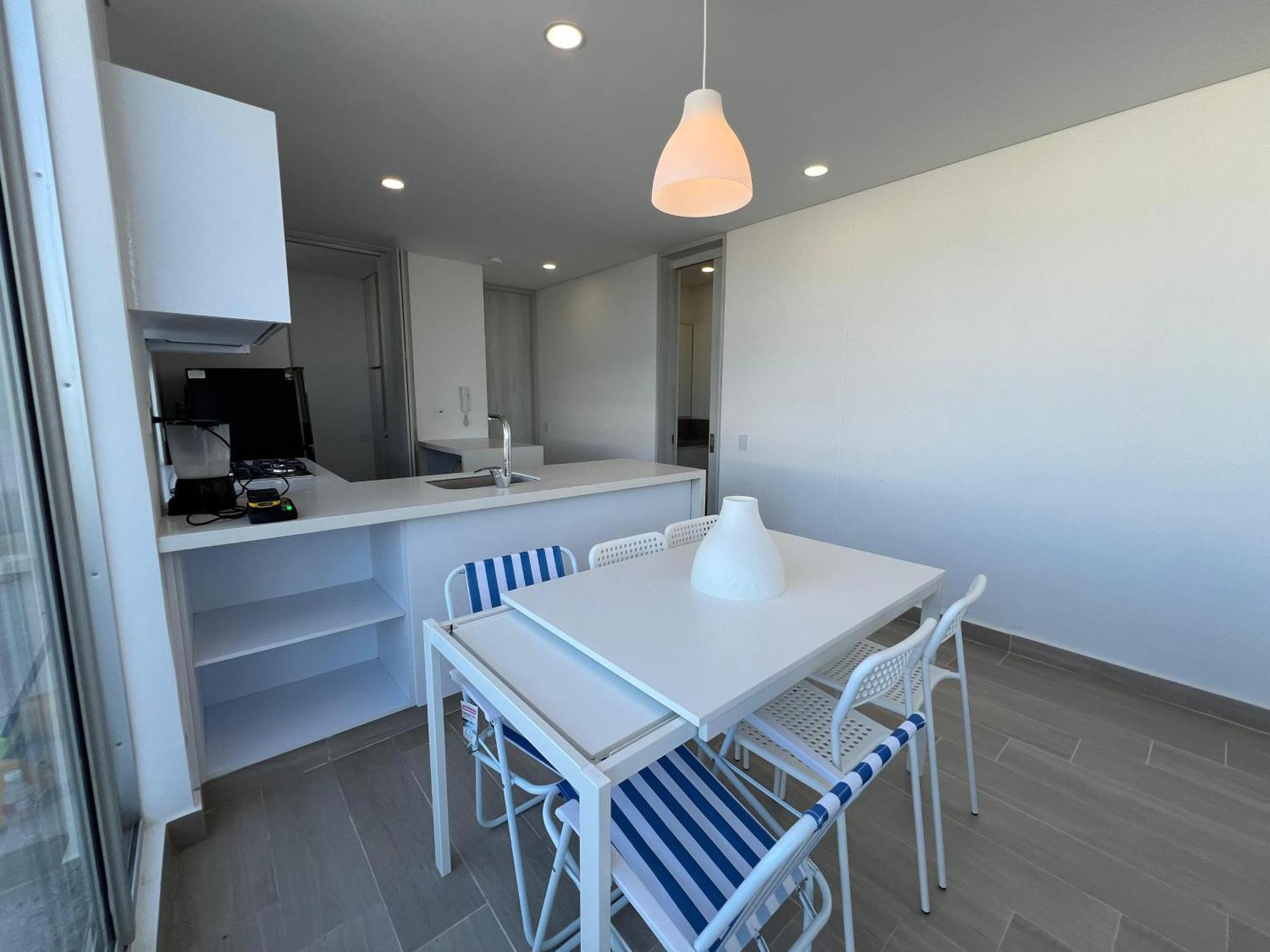 Apartamento Amplio Penthouse Con Trerraza *