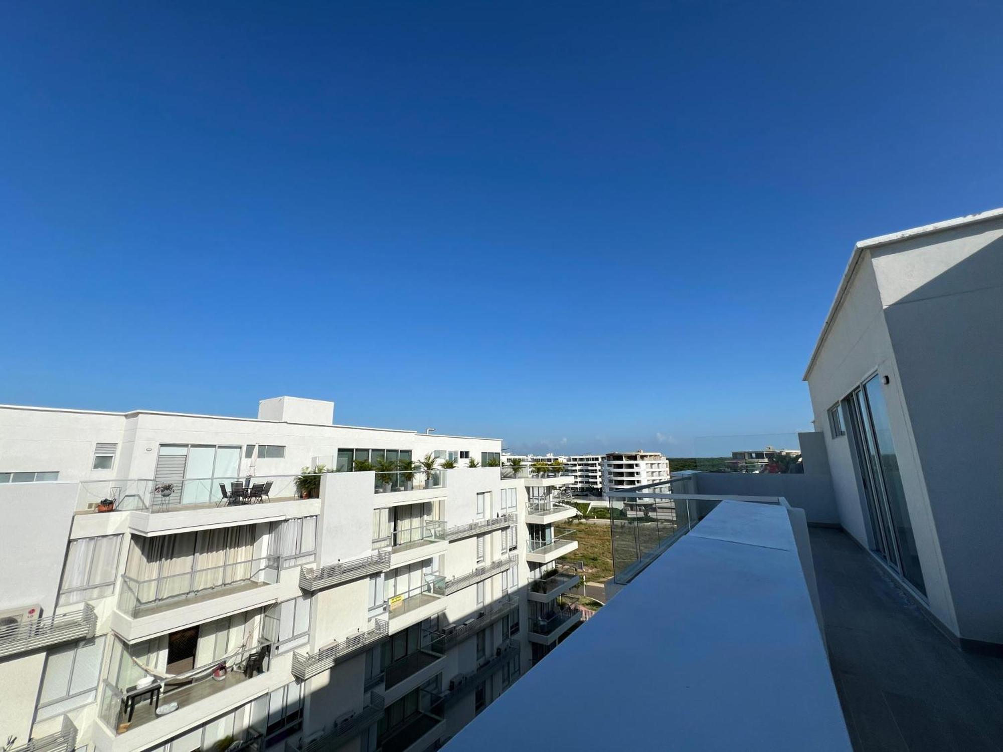 Amplio Penthouse Con Trerraza